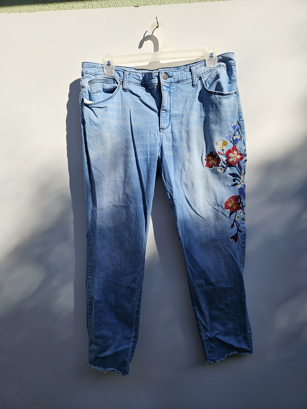 Universal Thread Jeans with Floral Embroidery Size 18W